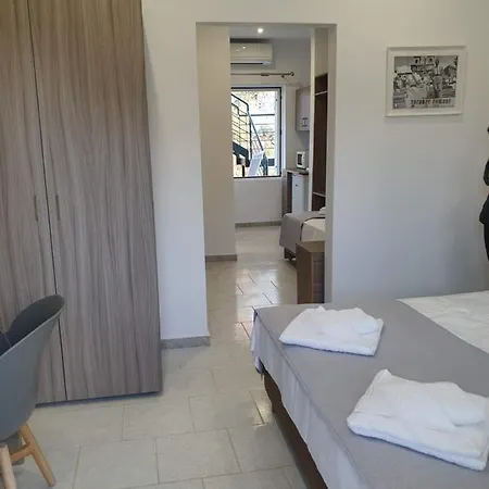 Szálloda Hara 2*