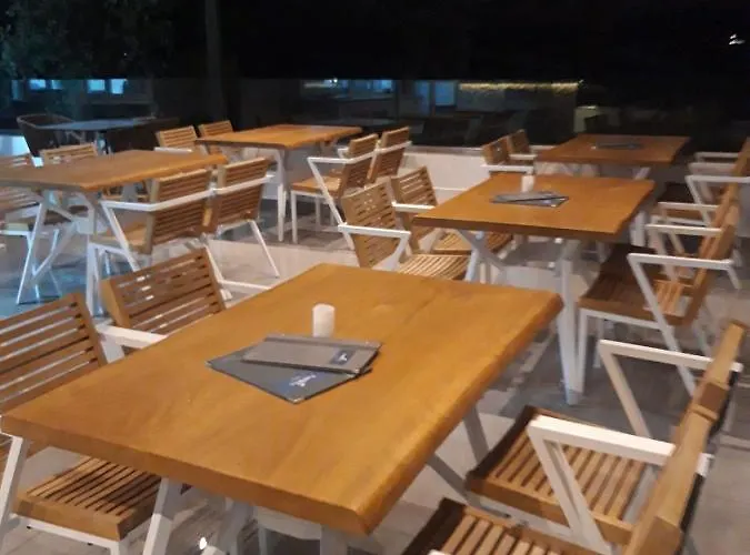 Hara Ξενοδοχείο 2*