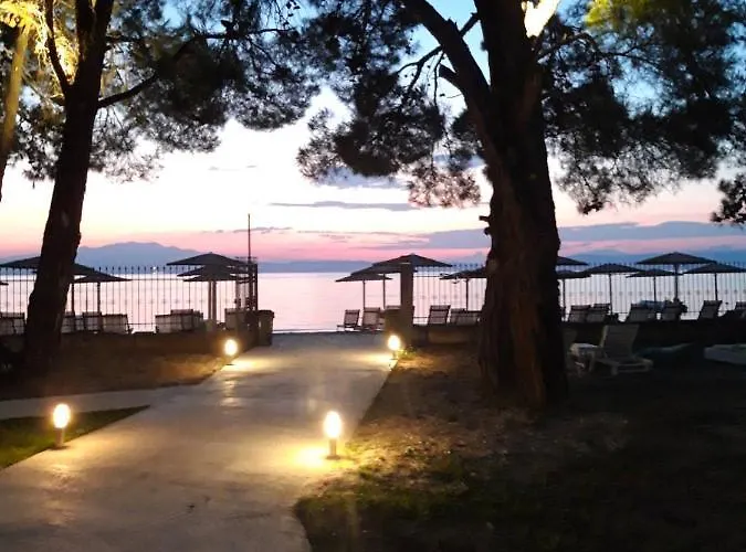 Ξενοδοχείο Hara 2*